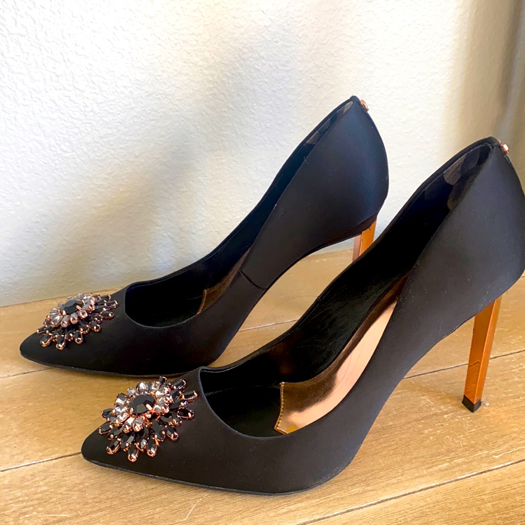 Ted Baker Black Embellished Size 8.5 Heels. Beautiful Very Good Condition .